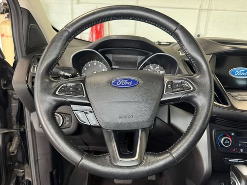 Used 2018 Ford Escape SEL w/ Ford Safe & Smart Package AWD/4WD image 15