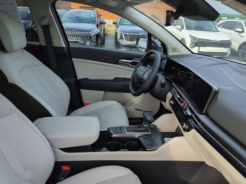New 2026 Kia Sportage EX image 7