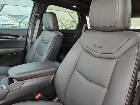 New 2025 Cadillac XT5 Premium Luxury FWD image 28