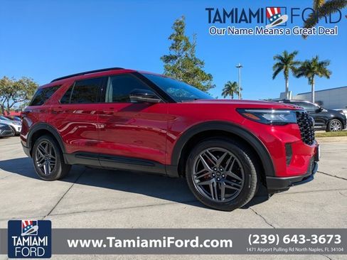 Certified 2025 Ford Explorer ST image 1