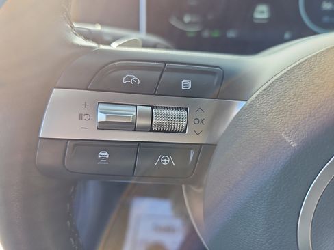 Used 2025 Hyundai Sonata Limited image 18