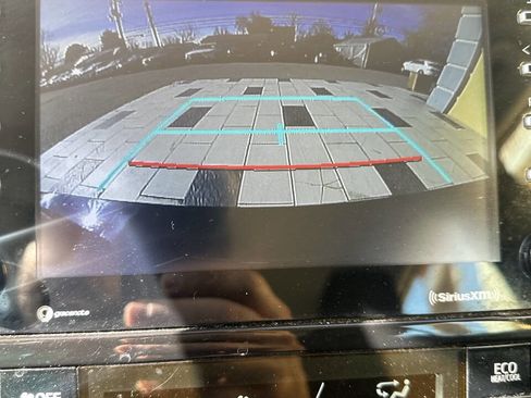 Used 2022 Toyota Prius LE image 29