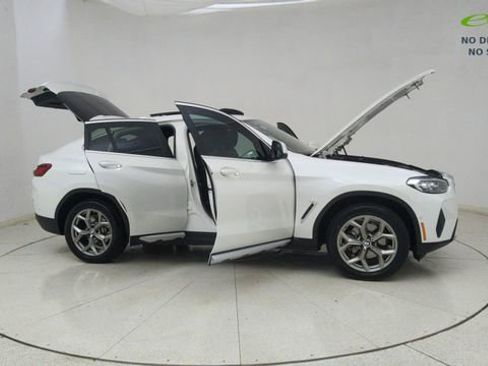 Used 2025 BMW X4 xDrive30i AWD/4WD image 71