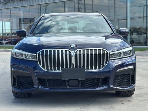 Used 2020 BMW 745e xDrive image 2