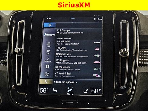 Used 2022 Volvo XC40 T5 R-Design w/ Advanced Package image 20