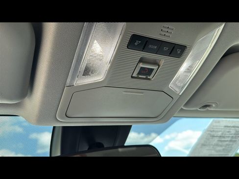 Used 2022 Toyota RAV4 LE w/ Carpet Mat Package (TMS) image 17