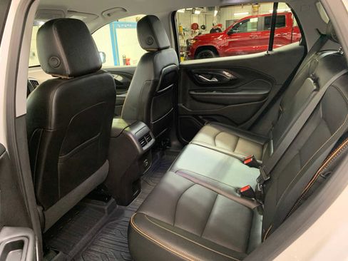 Used 2024 GMC Terrain AT4 image 10