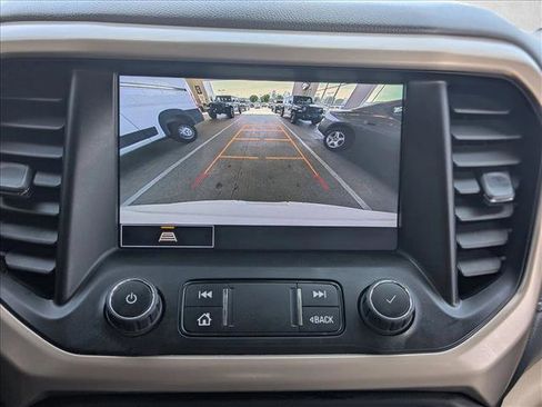 Used 2023 GMC Acadia Denali image 13