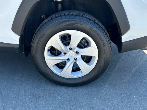 Certified 2024 Toyota RAV4 LE FWD image 4