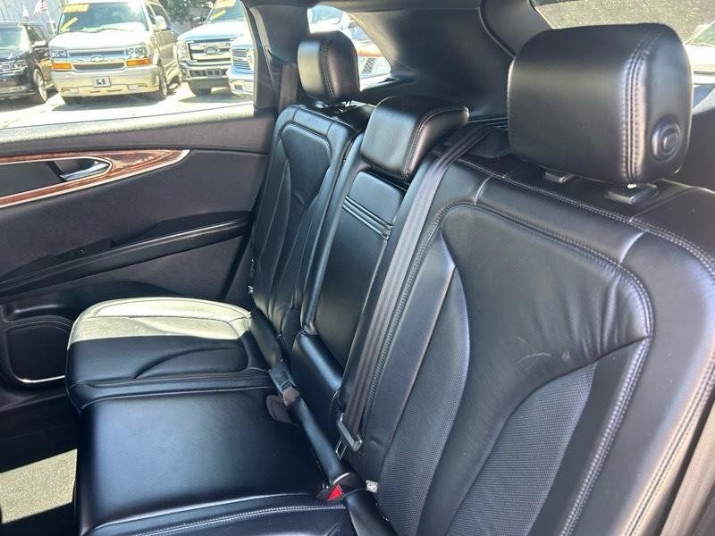 Used 2016 Lincoln MKX Select FWD image 15