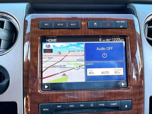 Used 2010 Ford F150 Lariat image 29