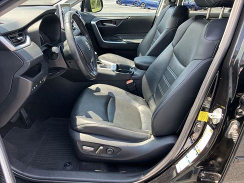 Certified 2021 Toyota RAV4 XLE Premium AWD/4WD image 13
