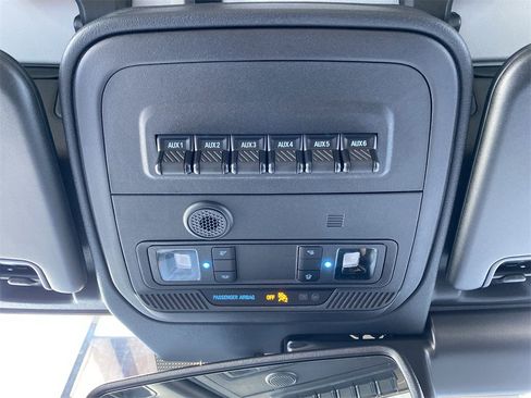 New 2025 Ford Bronco Badlands image 26