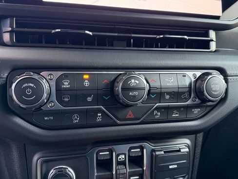 New 2026 Jeep Wrangler Sahara image 20