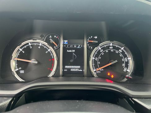 Used 2023 Toyota 4Runner TRD Off-Road Premium w/ Moonroof Package AWD/4WD image 16