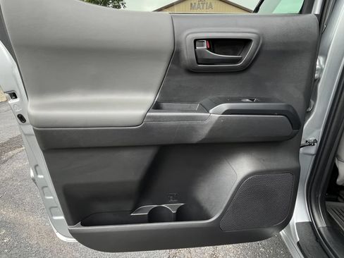 Used 2023 Toyota Tacoma SR AWD/4WD image 16
