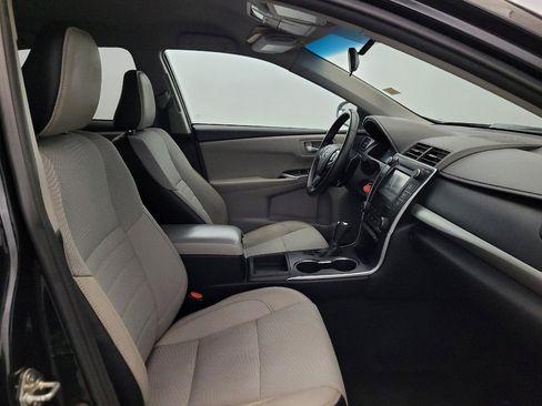 Used 2017 Toyota Camry SE w/ Protection Package (Q2) FWD image 21