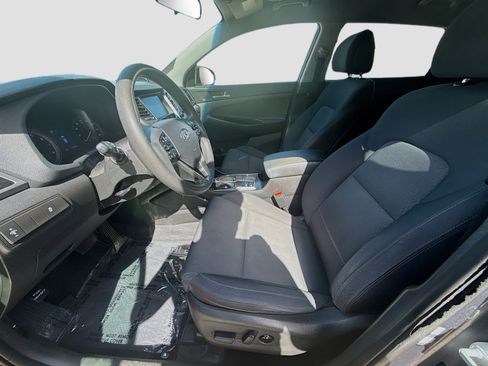 Used 2018 Hyundai Tucson SEL FWD image 18