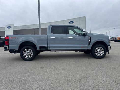 New 2026 Ford F250 4x4 Crew Cab Super Duty image 7