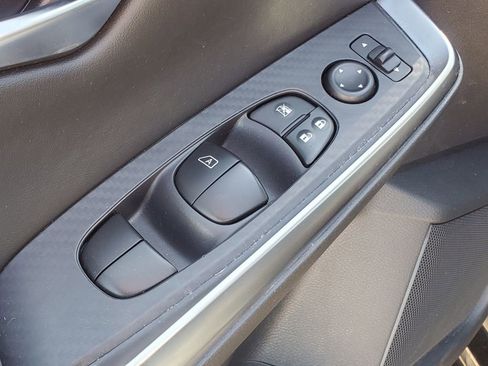 Used 2023 Nissan Sentra SR w/ Midnight Edition Package FWD image 14