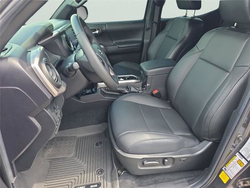 Used 2023 Toyota Tacoma Limited w/ Nightshade Package image 11