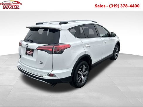 Certified 2018 Toyota RAV4 XLE image 5