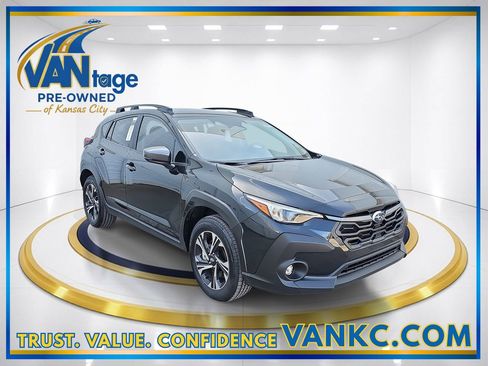 Certified 2025 Subaru Crosstrek 2.0i Premium image 3