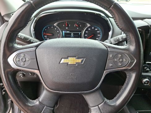 Certified 2019 Chevrolet Traverse LT FWD image 17