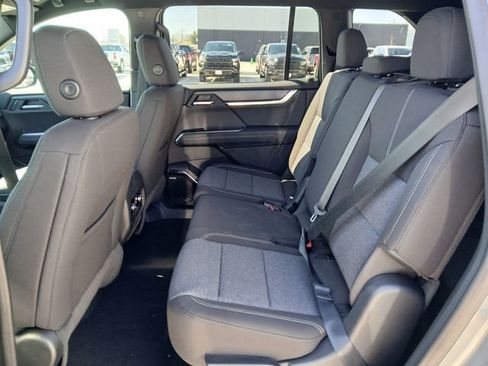 New 2026 GMC Acadia Elevation AWD/4WD image 18