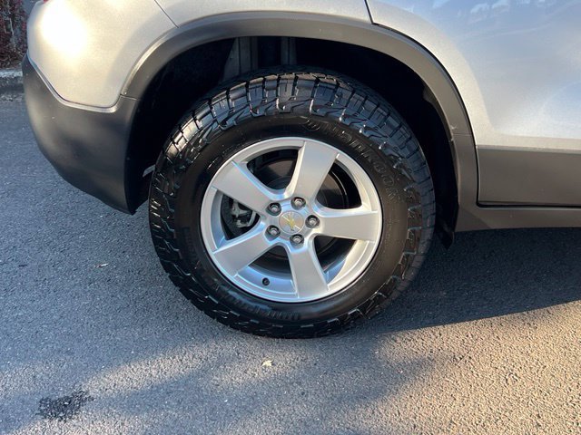 Used 2016 Chevrolet Trax LS AWD/4WD image 11