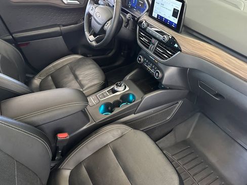 Used 2020 Ford Escape Titanium AWD/4WD image 35