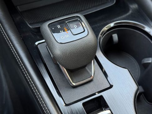 Used 2021 Nissan Rogue SL FWD image 26
