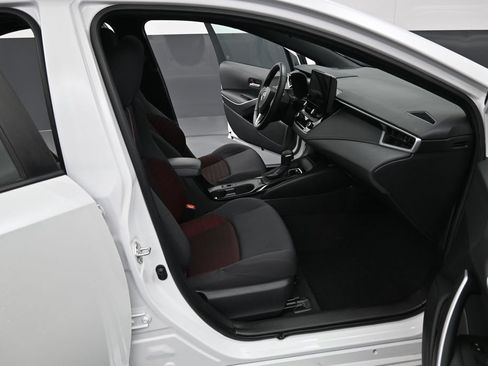 Certified 2024 Toyota Corolla SE w/ SE Premium Package FWD image 31
