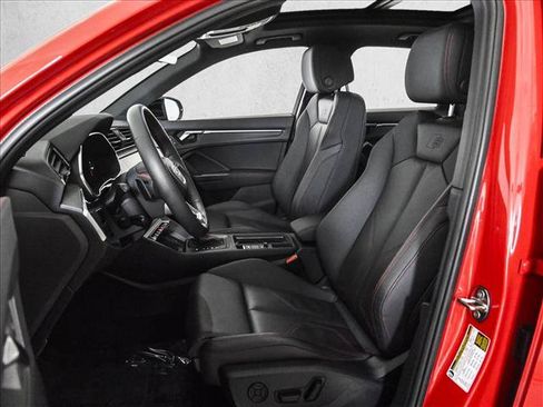 Used 2025 Audi Q3 2.0T Premium Plus AWD/4WD image 17