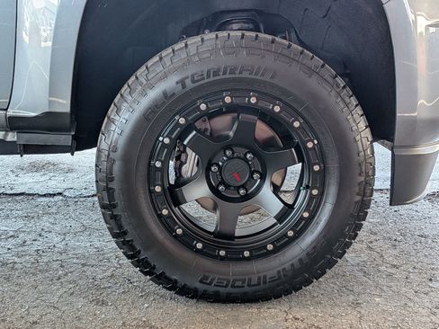 Used 2020 Chevrolet Colorado W/T w/ WT Convenience Package image 7