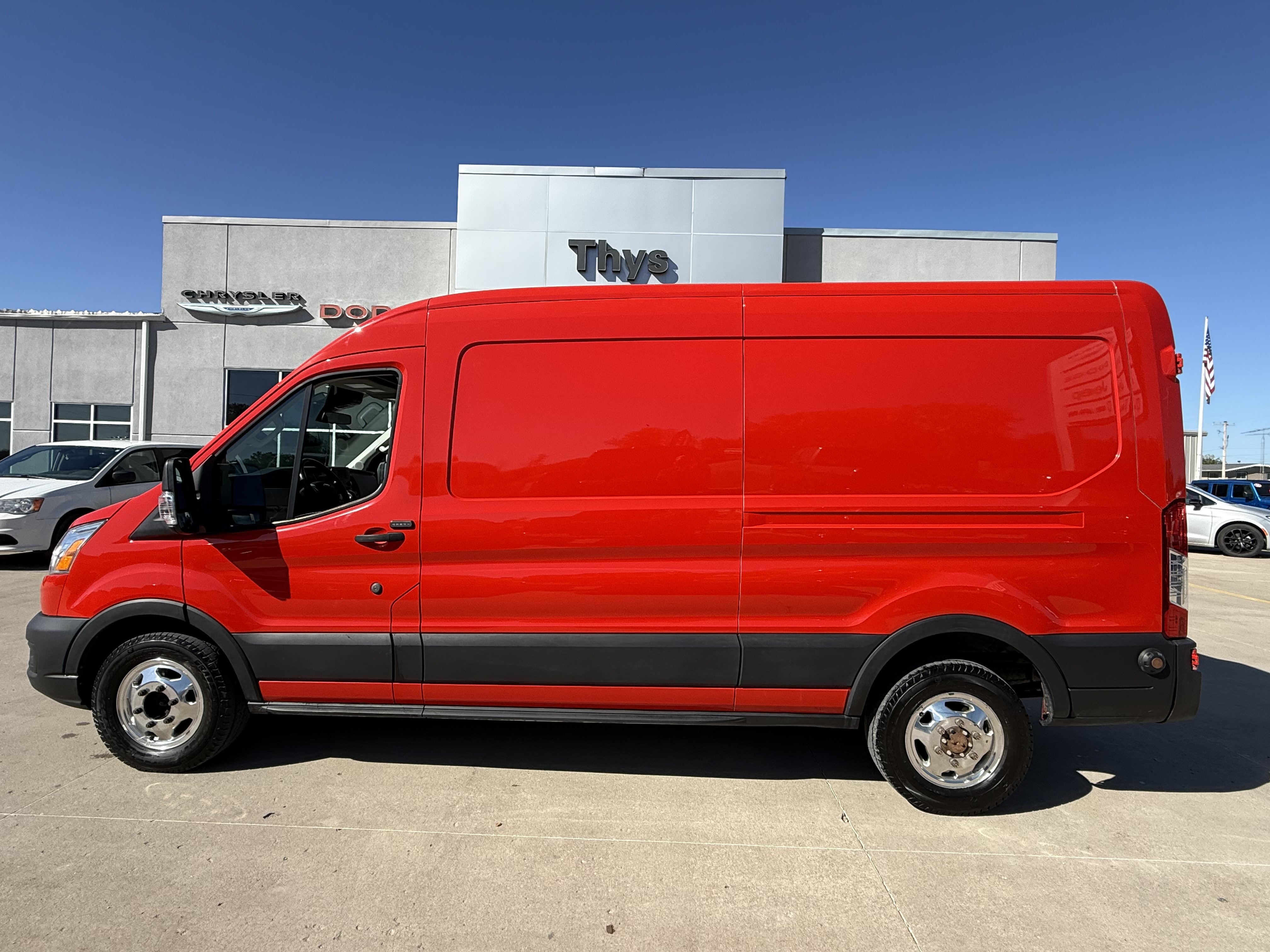Used 2021 Ford Transit 250 Medium Roof AWD w/ Interior Upgrade Package image 27
