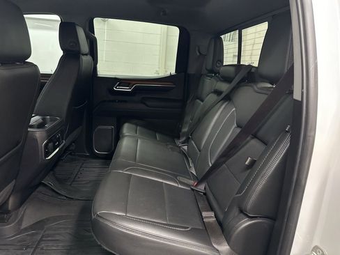 Used 2022 GMC Sierra 1500 Denali AWD/4WD image 32