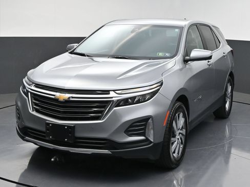 Used 2024 Chevrolet Equinox LT FWD image 3