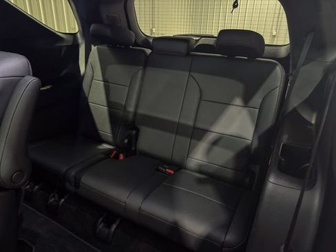 Used 2026 Chevrolet Traverse RS AWD/4WD image 18
