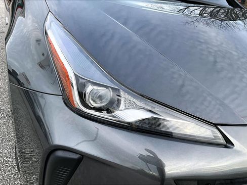 Used 2019 Toyota Prius LE image 26