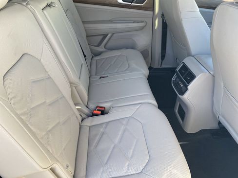 New 2026 Volkswagen Atlas SE FWD image 9