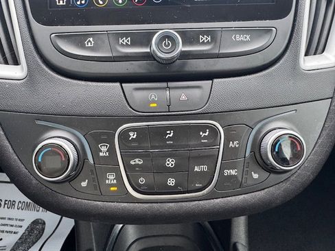 Used 2024 Chevrolet Malibu LT image 18