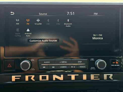 Used 2025 Nissan Frontier SV w/ SV Convenience Package RWD image 23