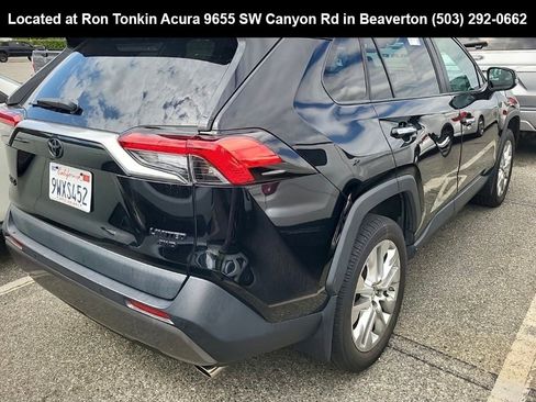 Used 2019 Toyota RAV4 Limited w/ Advanced Technology Package AWD/4WD image 4