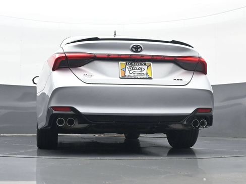 Used 2021 Toyota Avalon XSE FWD image 27