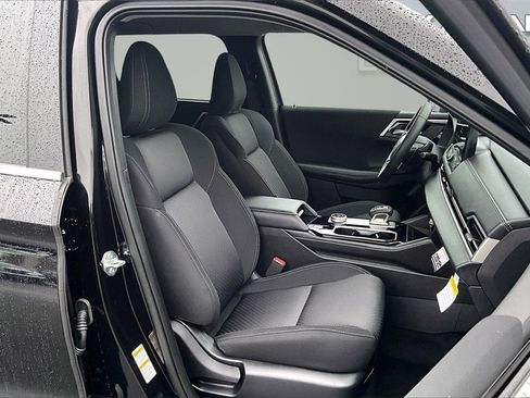 New 2026 Mitsubishi Outlander ES image 8