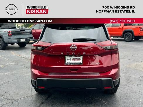 Certified 2025 Nissan Rogue SV w/ SV Premium Package AWD/4WD image 5