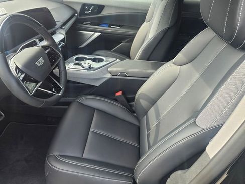 New 2026 Cadillac Optiq Luxury 1 RWD image 20
