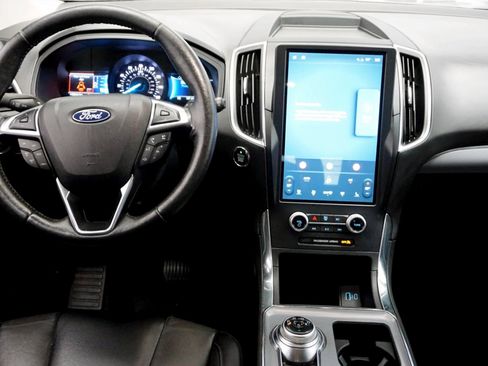 Used 2022 Ford Edge Titanium AWD/4WD image 15