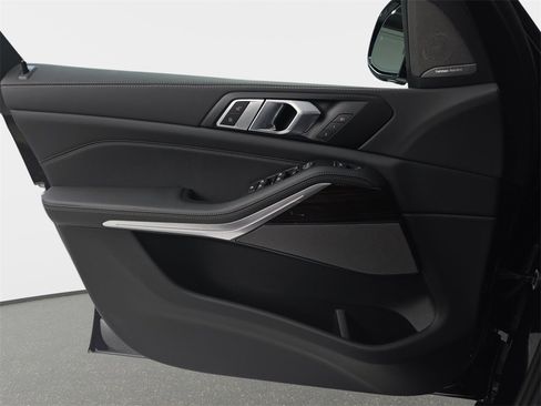 New 2026 BMW X5 xDrive40i w/ M Sport Package image 26